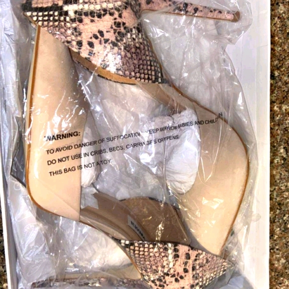 Multicolor Snakeskin Steve Madden Pumps Size 10 - Picture 3 of 5